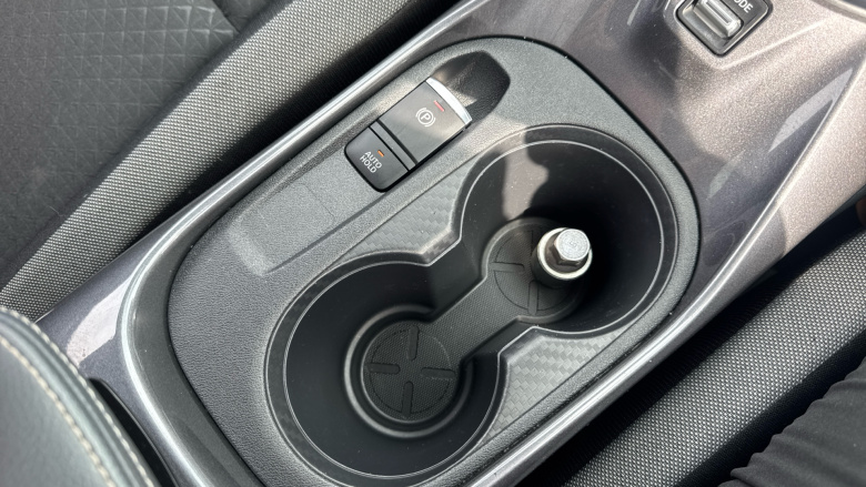 Nissan Juke 1.0 DiG-T 114 N-Connecta 5dr Petrol Hatchback